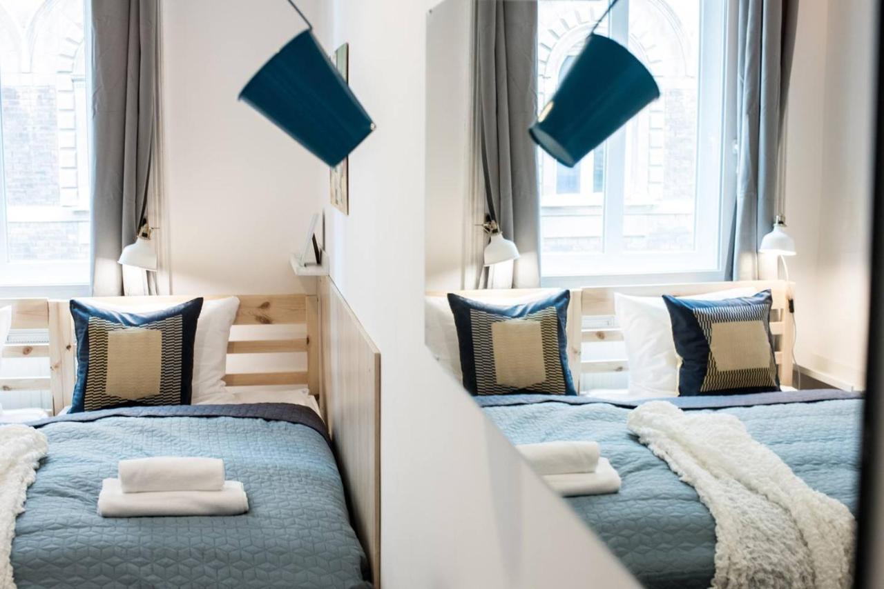 Cosy And Central Apartment With 4 Bedrooms And A/C Boedapest Buitenkant foto